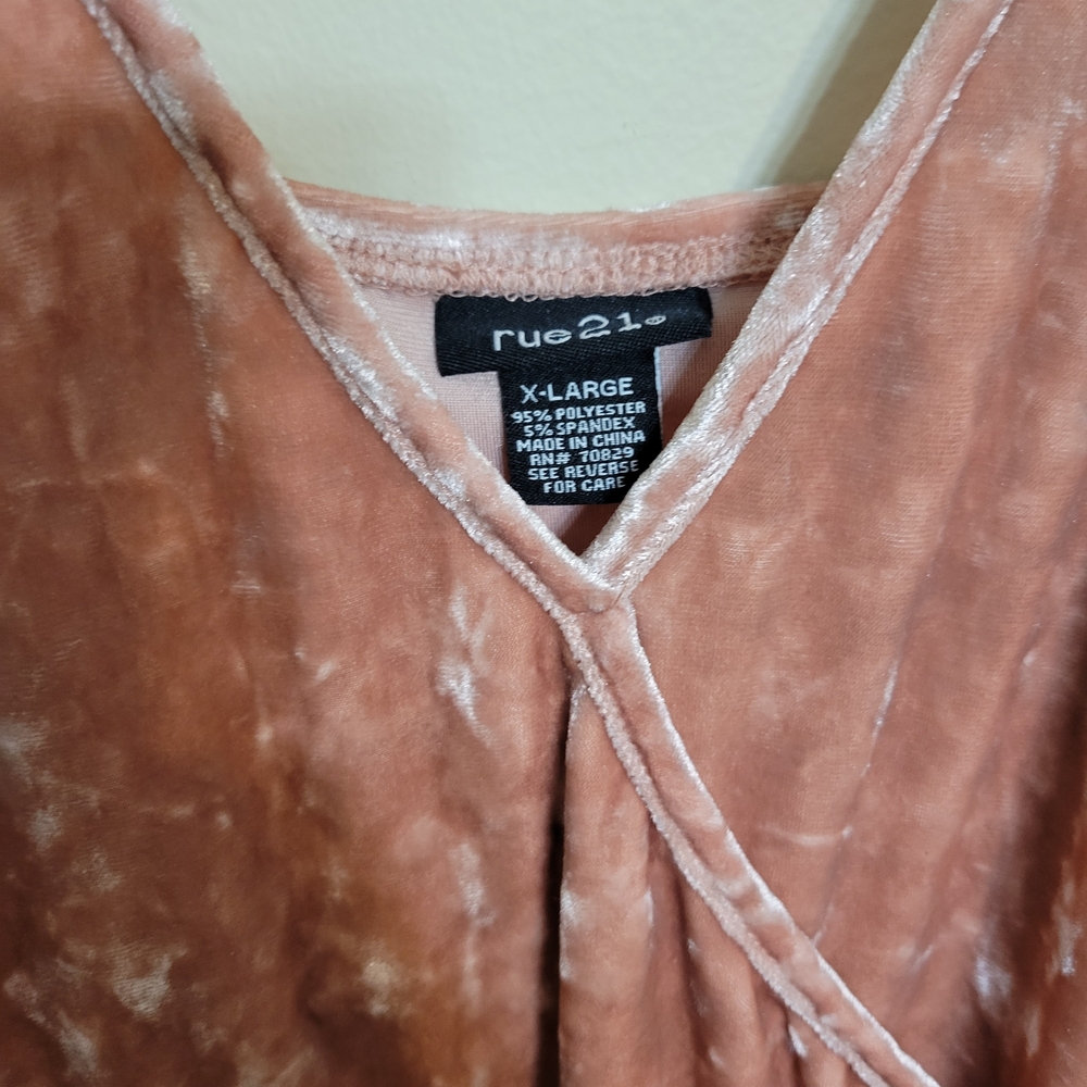 Rue21 Blush Velvet Dress - Picture 4 of 4
